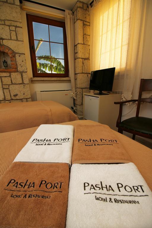 Pasha Port Hotel & Restaurant Alaçatı Exteriör bild